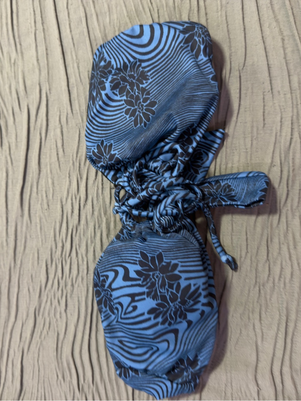 O'Neill Blue and Black Floral Bandeau Bikini Top